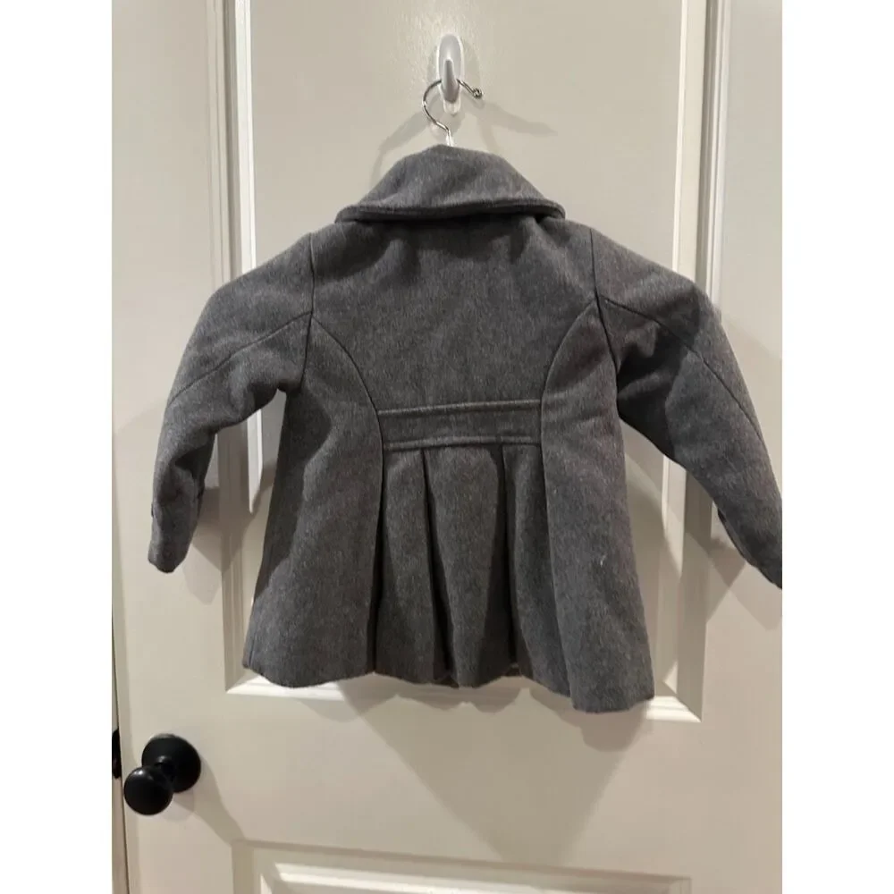 Old Navy Girl Grey Pea Coat Button Down Style & Thick - Size 3T - Picture 4 of 12